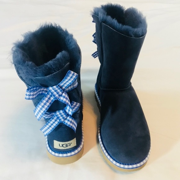 navy blue womens uggs